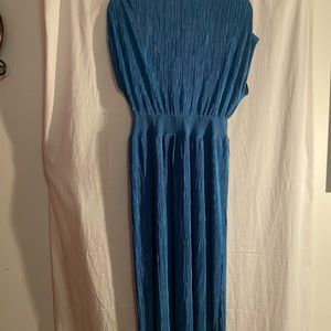 ZARA Size (Large)Teal (Color) Midi Length Accordion Dress